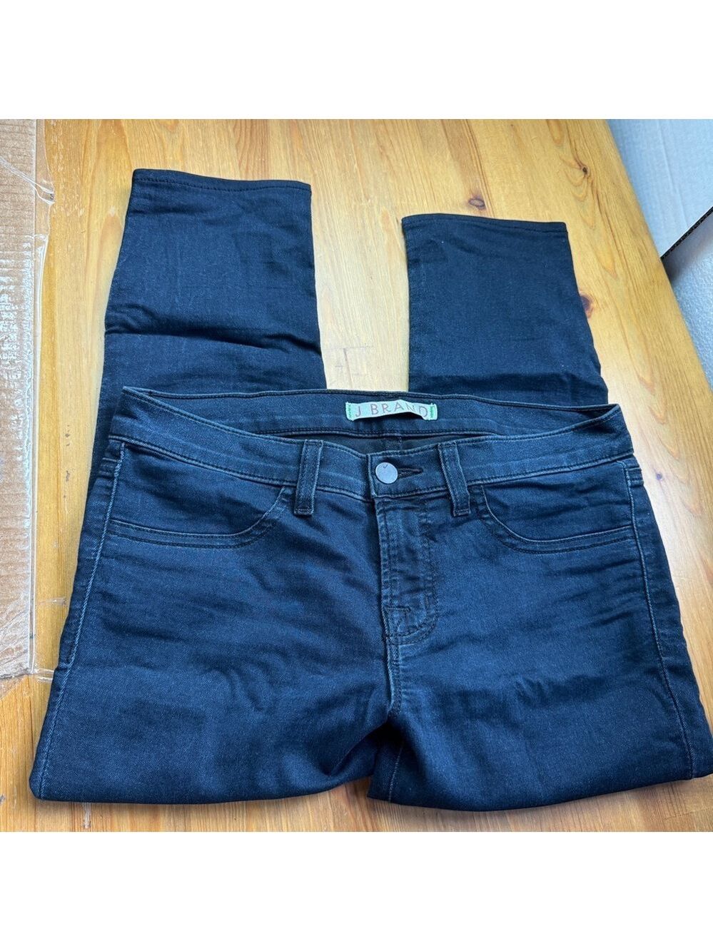 J brand blue jeans size 28 short